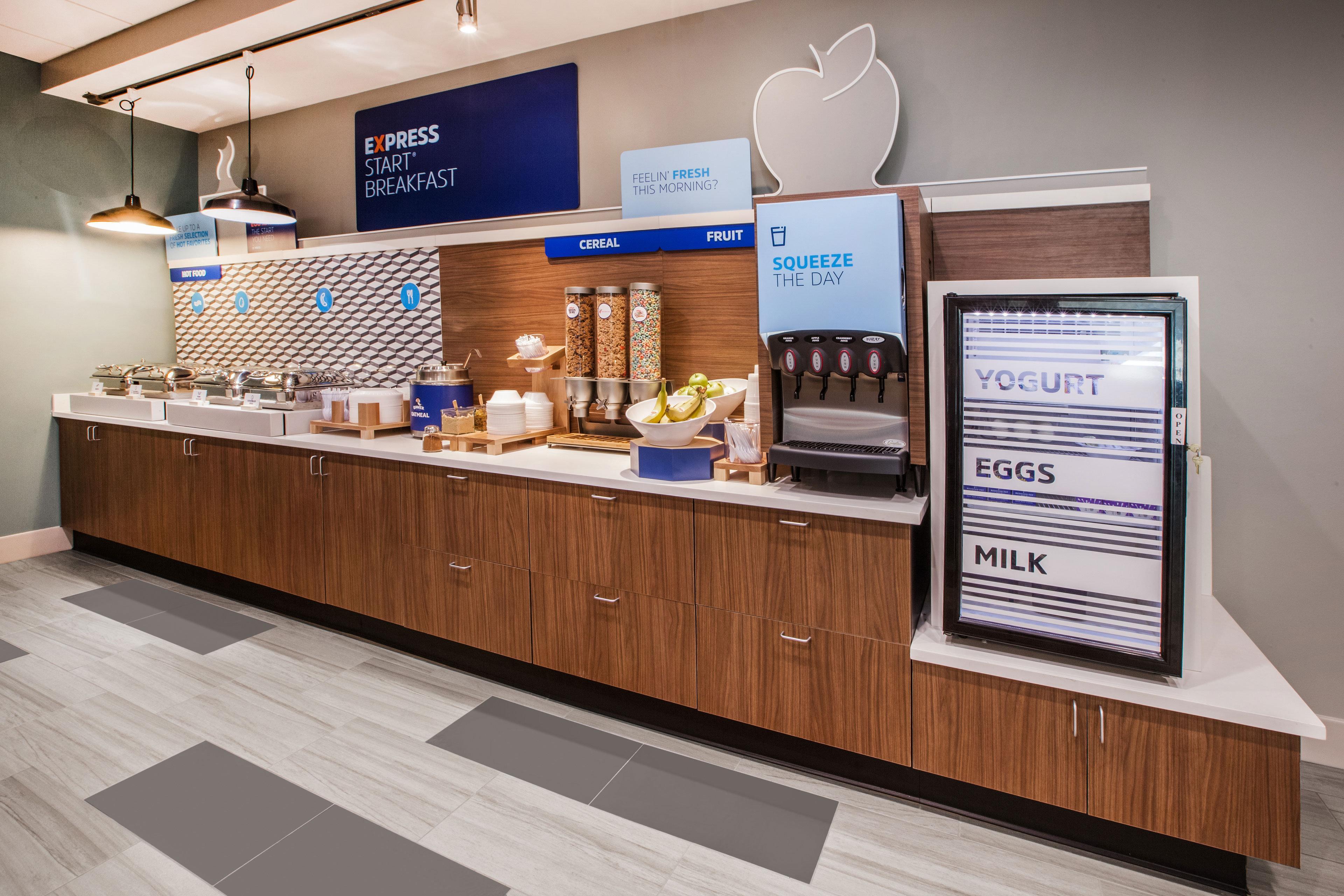 Holiday Inn Express Hotel & Suites Mount Pleasant By Ihg Ngoại thất bức ảnh