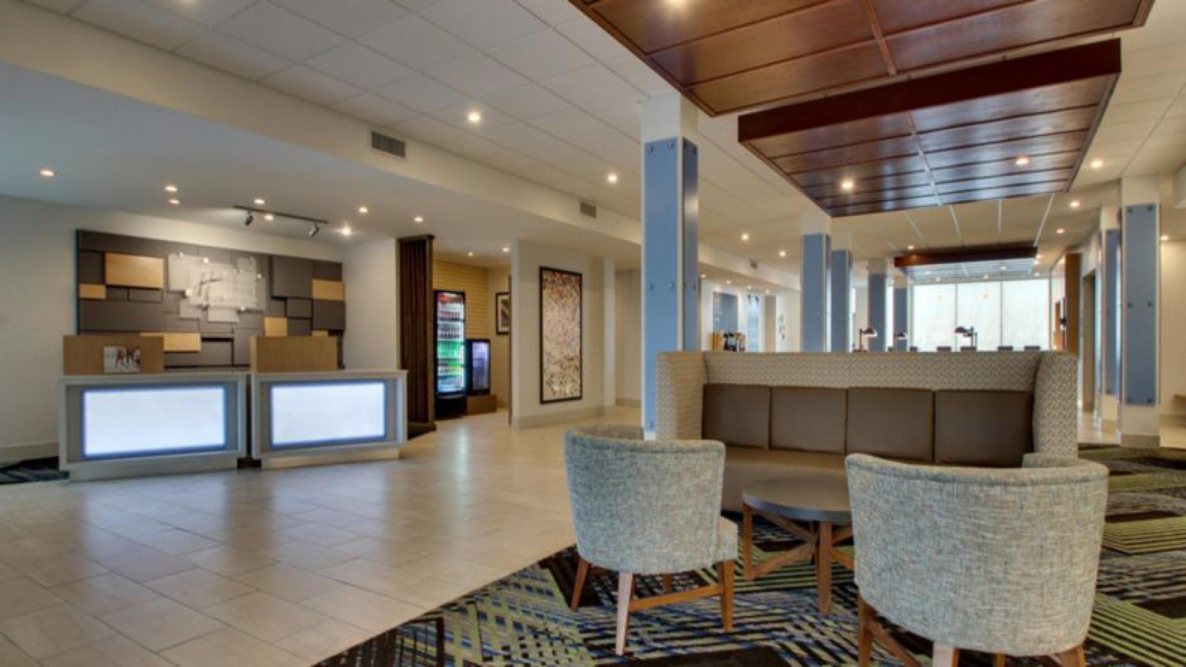 Holiday Inn Express Hotel & Suites Mount Pleasant By Ihg Ngoại thất bức ảnh